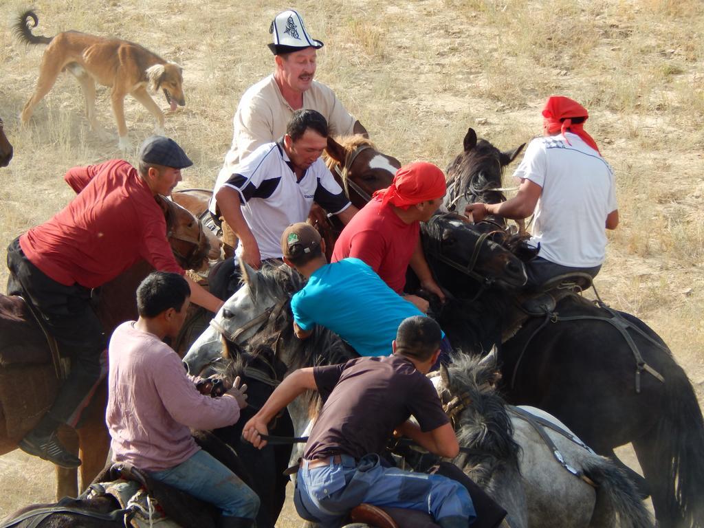 Jurten Camp Almaluu Tong Экстерьер фото